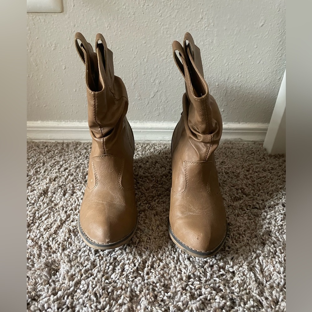short cowgirl boots